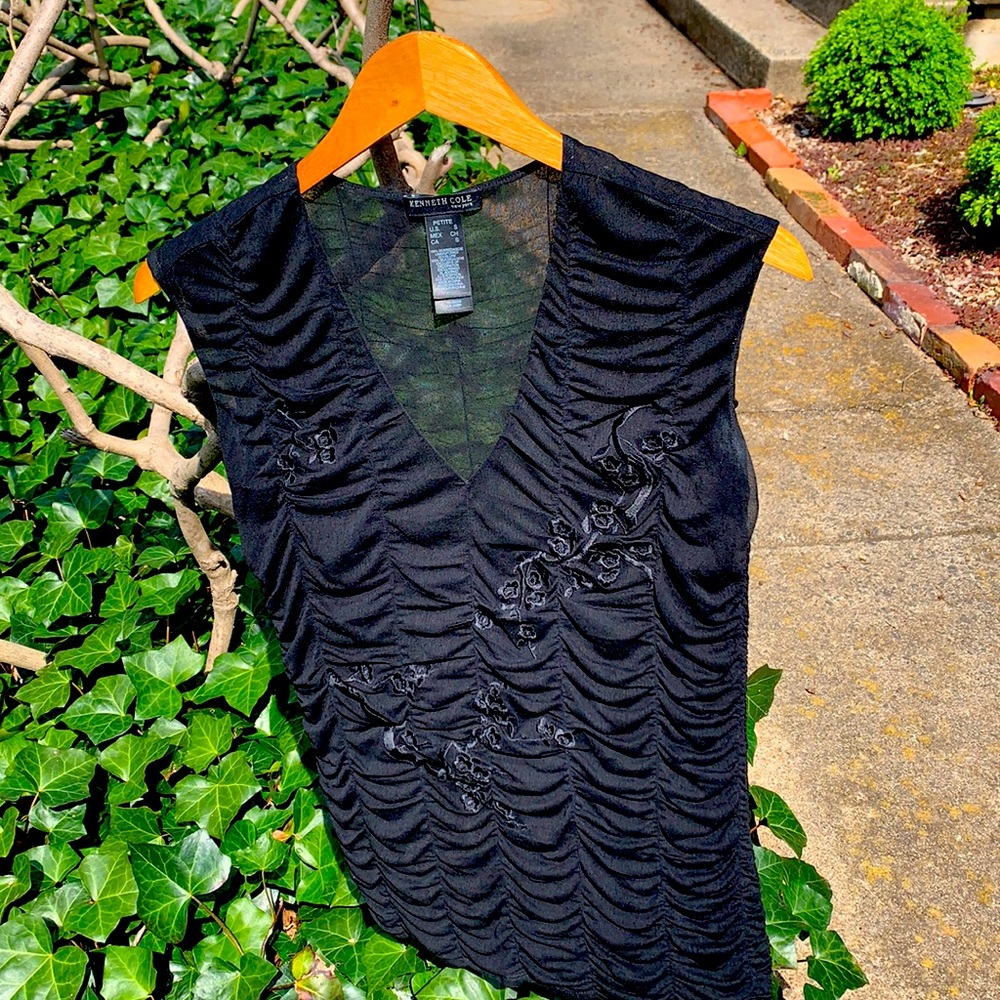 Kenneth Cole NWOT Ruched Sheer Blossom Top PS